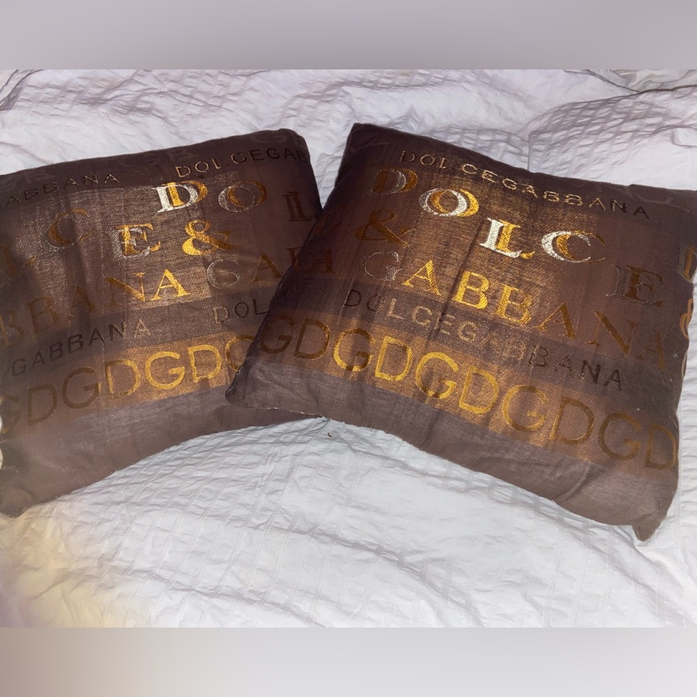 Fashionable decorative Gold Lettered throw Cushions